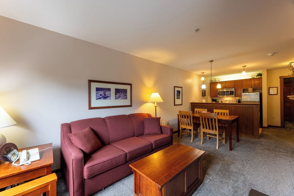 Condo | WiFi (free), individually decorated, individually furnished, bed sheets