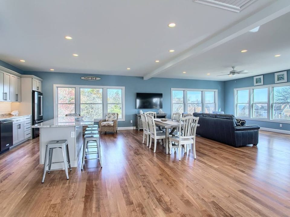 Open concept kitchen & living room.