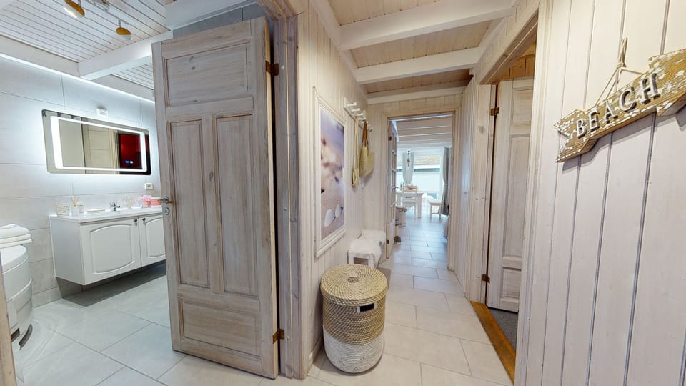 Deluxe House, Ensuite, Sea View | Interior