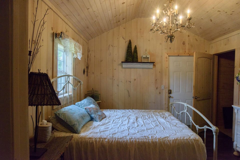 Mentone Dreams suite with King Bed