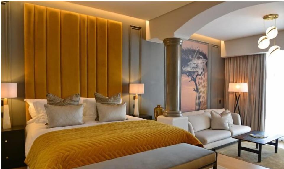 Executive Suite, City View | Premium bedding, down comforters, pillowtop beds, minibar