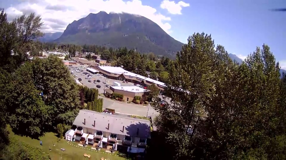 Moon River Suites in foreground and Downtown North Bend in Background with Mt Si