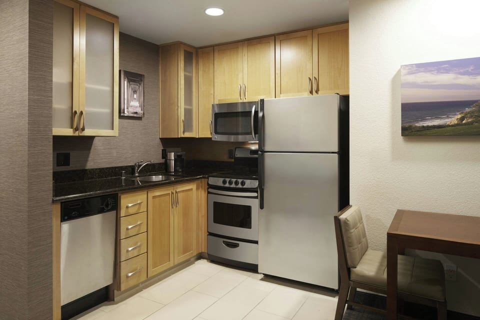 Suite, 1 Bedroom | Premium bedding, individually furnished, desk, laptop workspace