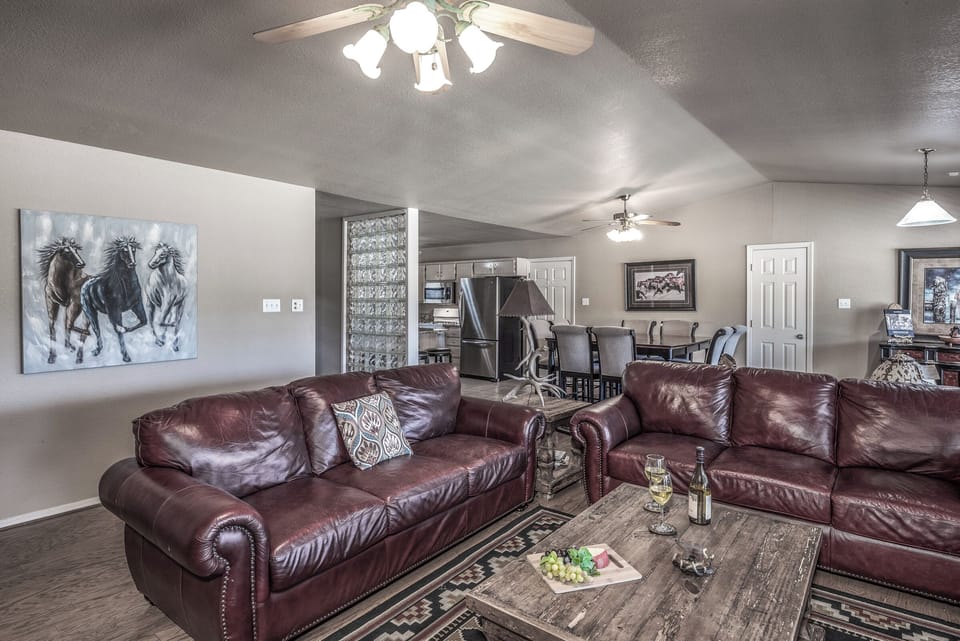 Studio (5 Bedrooms) | Property amenity