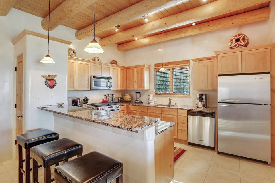 House (3 Bedrooms) | Property amenity