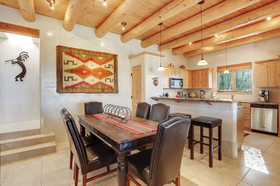 House (3 Bedrooms) | Property amenity