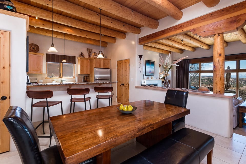 House (3 Bedrooms) | Property amenity