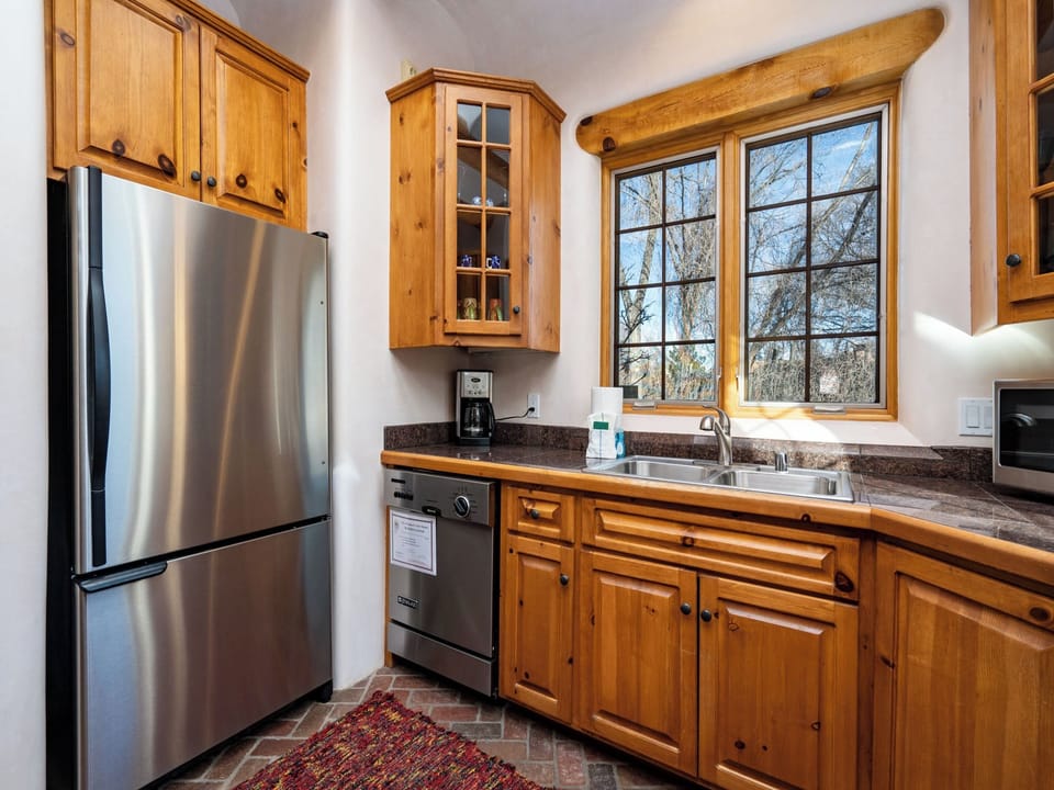 House (2 Bedrooms) | Property amenity