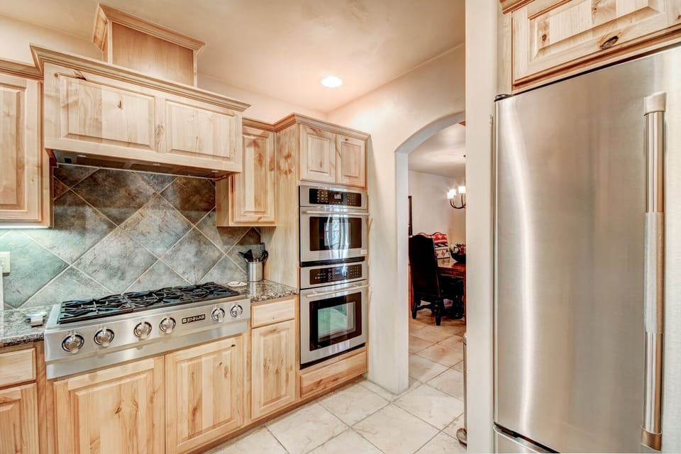 House (3 Bedrooms) | Property amenity