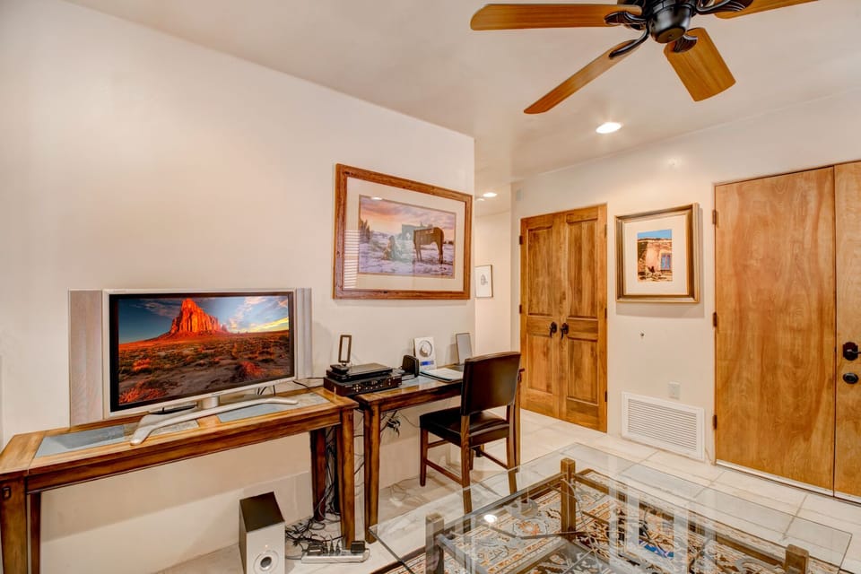 House (3 Bedrooms) | Property amenity