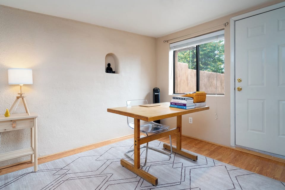 House (2 Bedrooms) | Property amenity