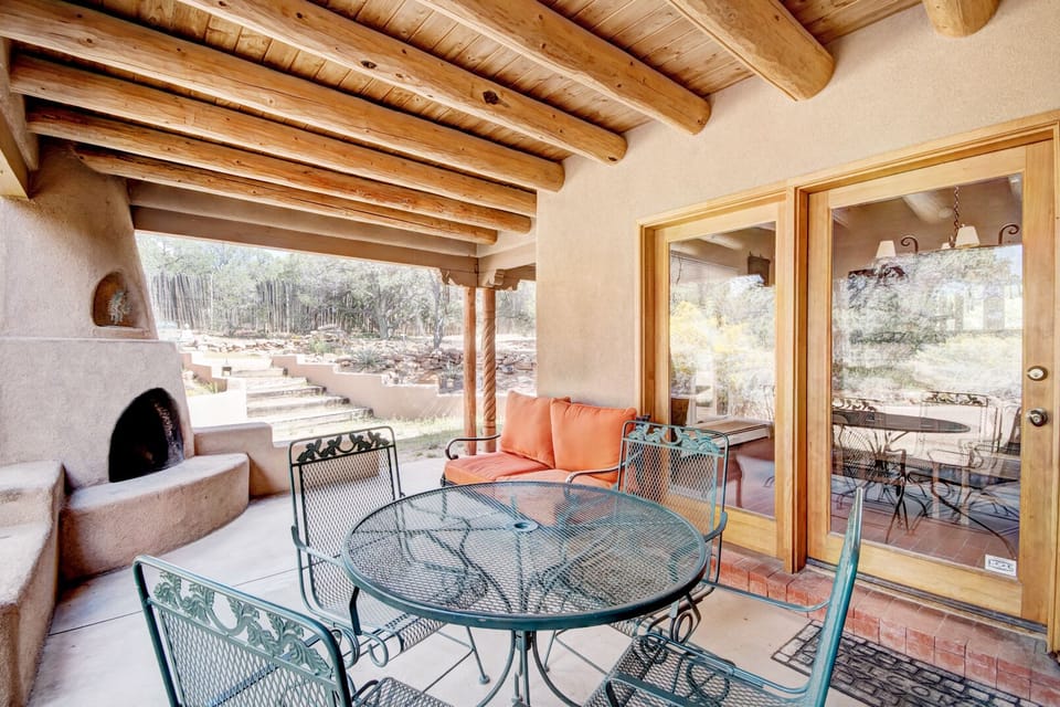 House (4 Bedrooms) | Property amenity