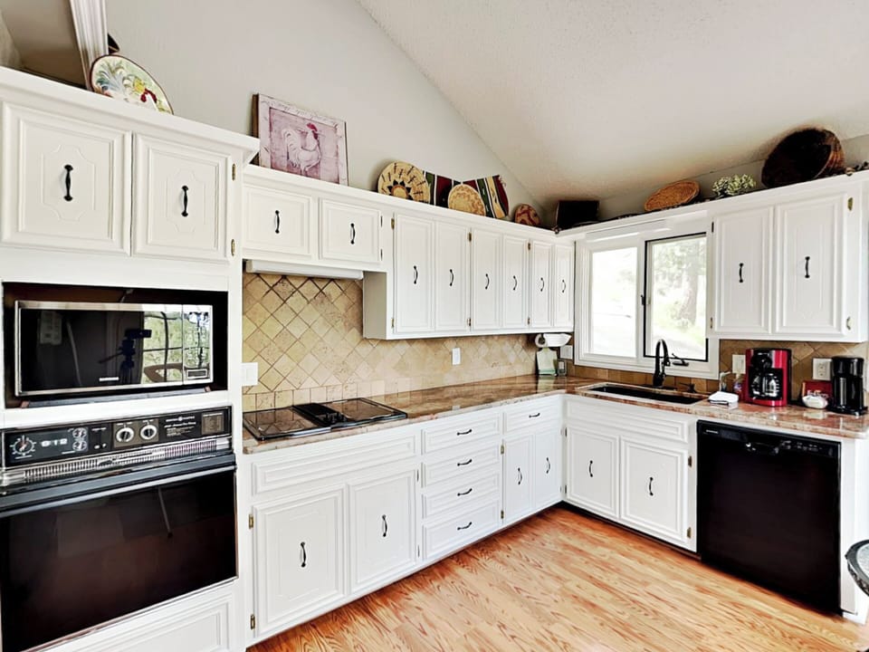 Studio (4 Bedrooms) | Miscellaneous