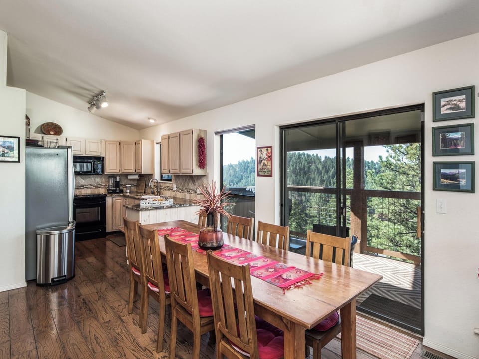 Studio (4 Bedrooms) | Property amenity