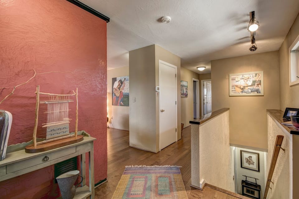 House (4 Bedrooms) | Property amenity