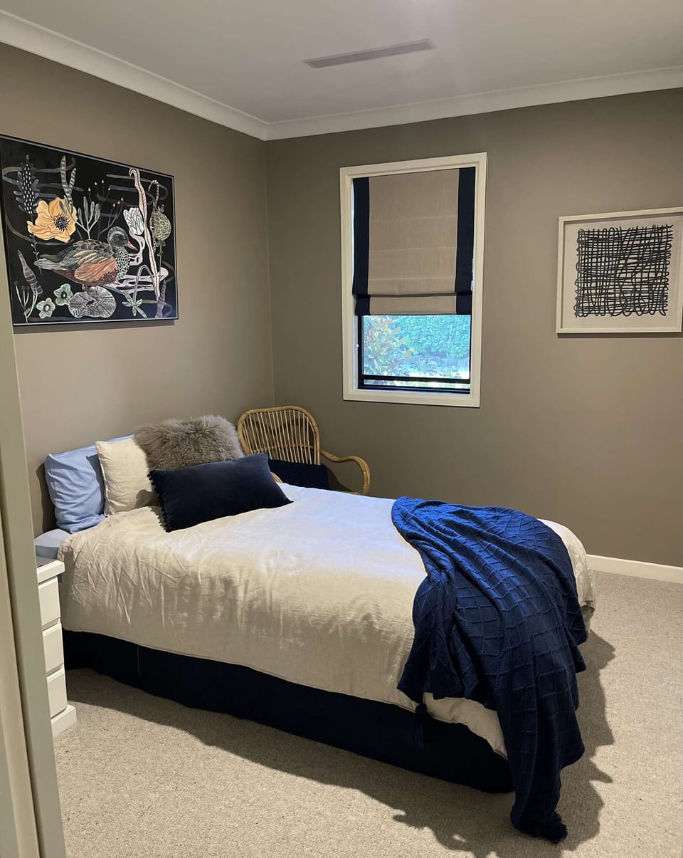Bedroom 5 - King Single Bed