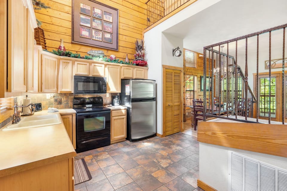 Full Kitchen