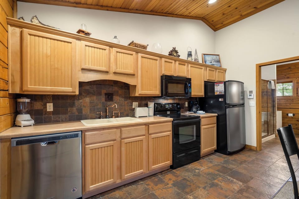 Full Kitchen