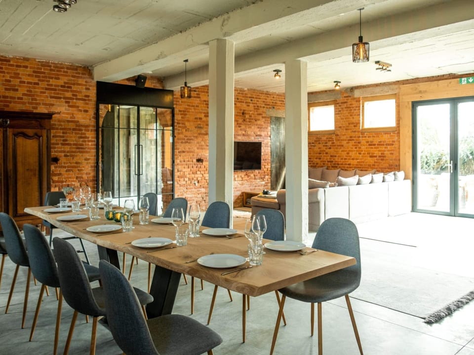 House | Dining