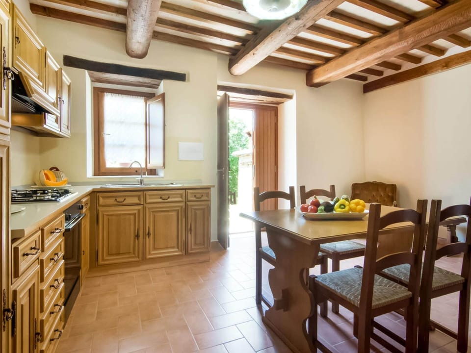 House | Private kitchen | Highchair
