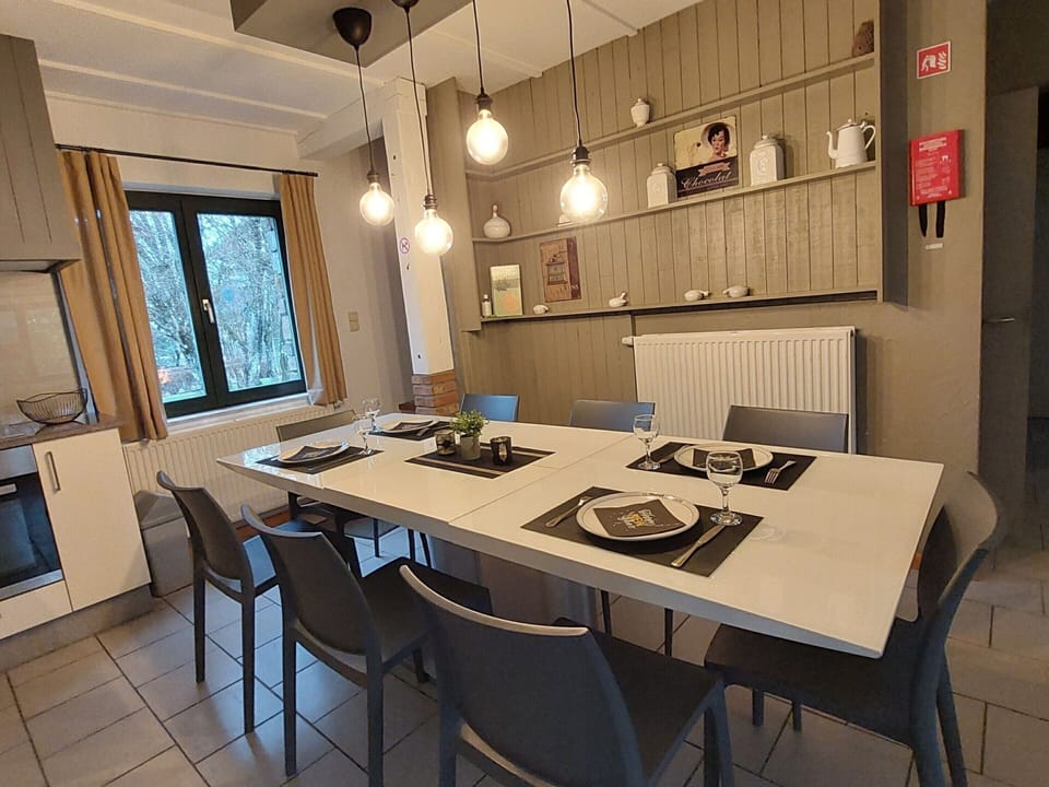 House | Private kitchen | Highchair