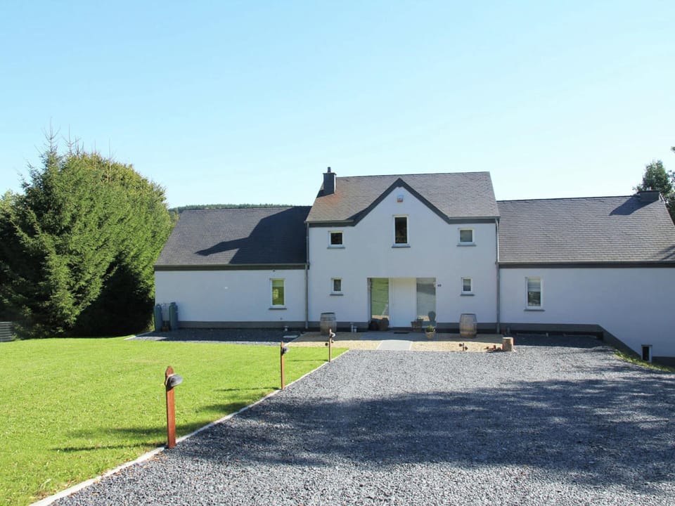 Villa | Exterior