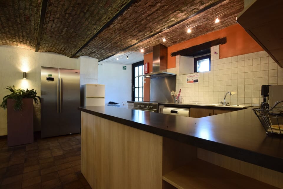 House | Private kitchen | Oven, highchair