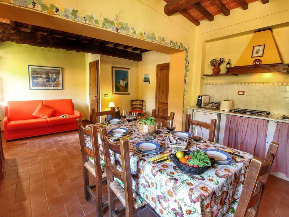 Apartment | Dining
