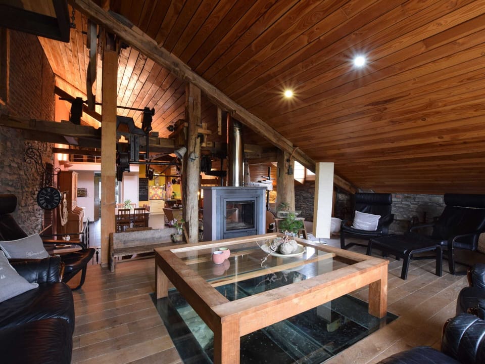 House | Living room | TV, fireplace