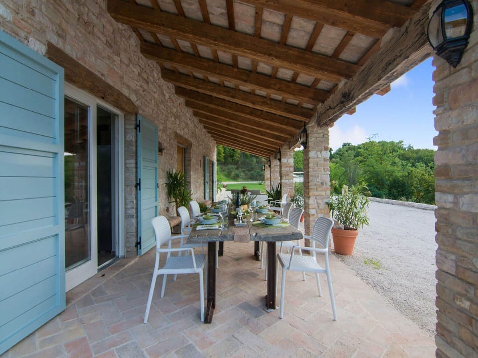 Villa | Dining