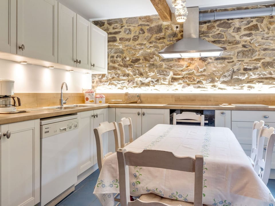 House | Private kitchen | Highchair