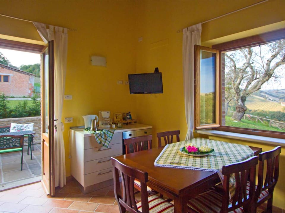 Apartment | Dining