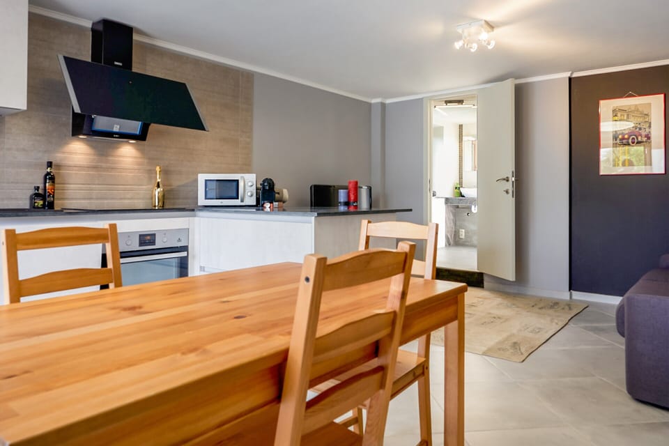 Cottage | Dining