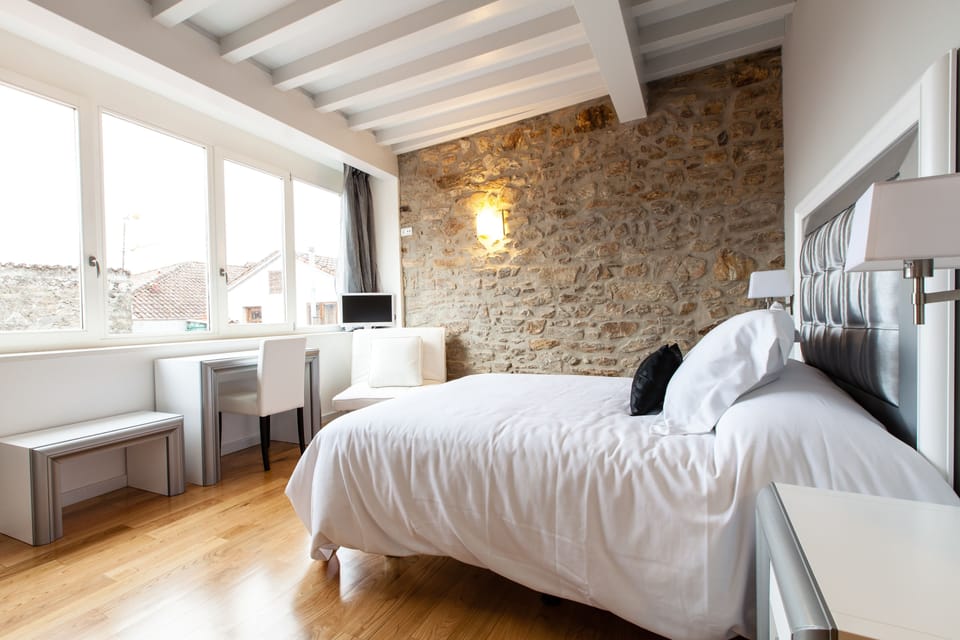 Superior Double Room | Pillowtop beds, individually decorated, individually furnished, desk