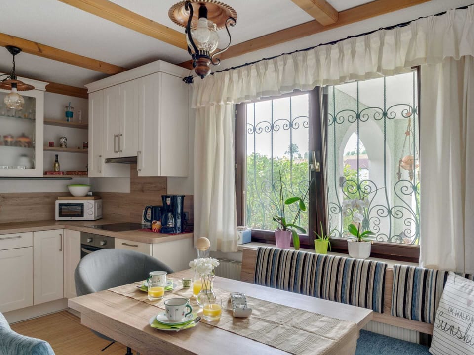Apartment | Dining