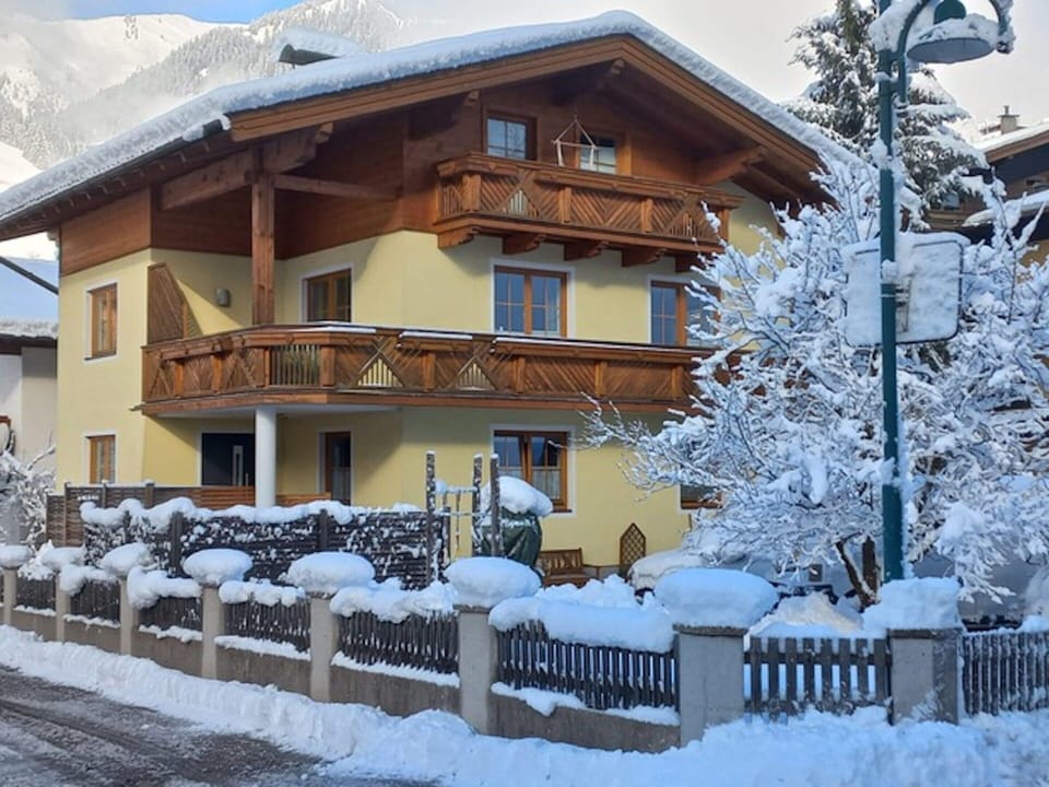 Apartment | Exterior