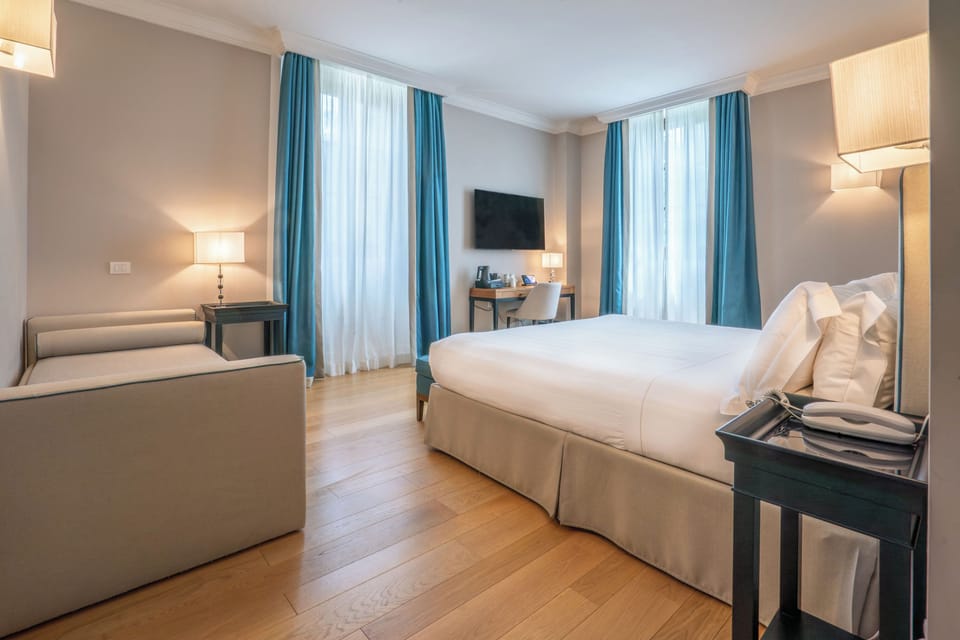 Family Double Room | Premium bedding, minibar, in-room safe, desk