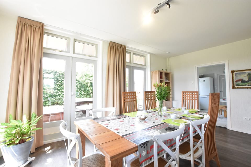 House | Dining