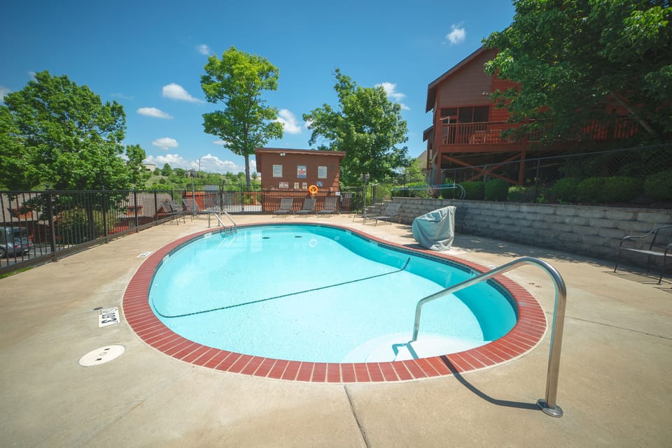 Seasonal Outdoor Pool Access