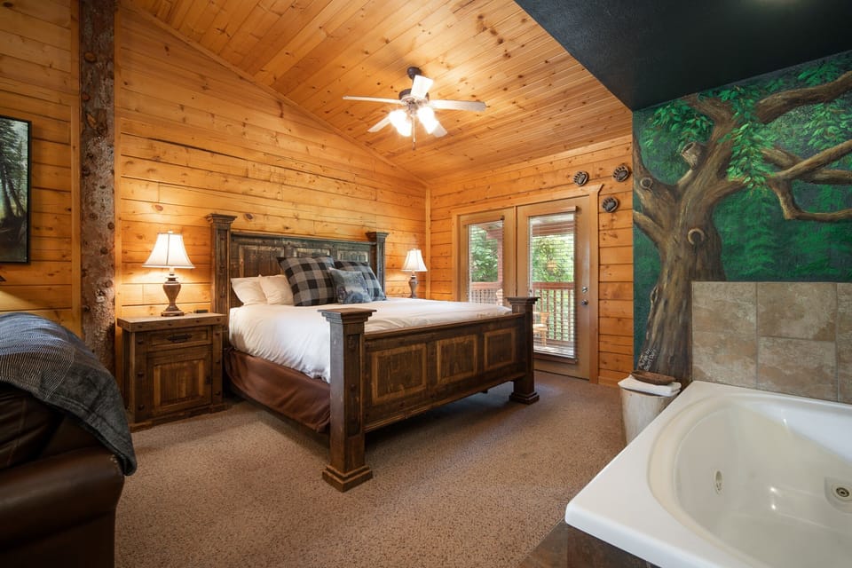 King Bed, Balcony Access