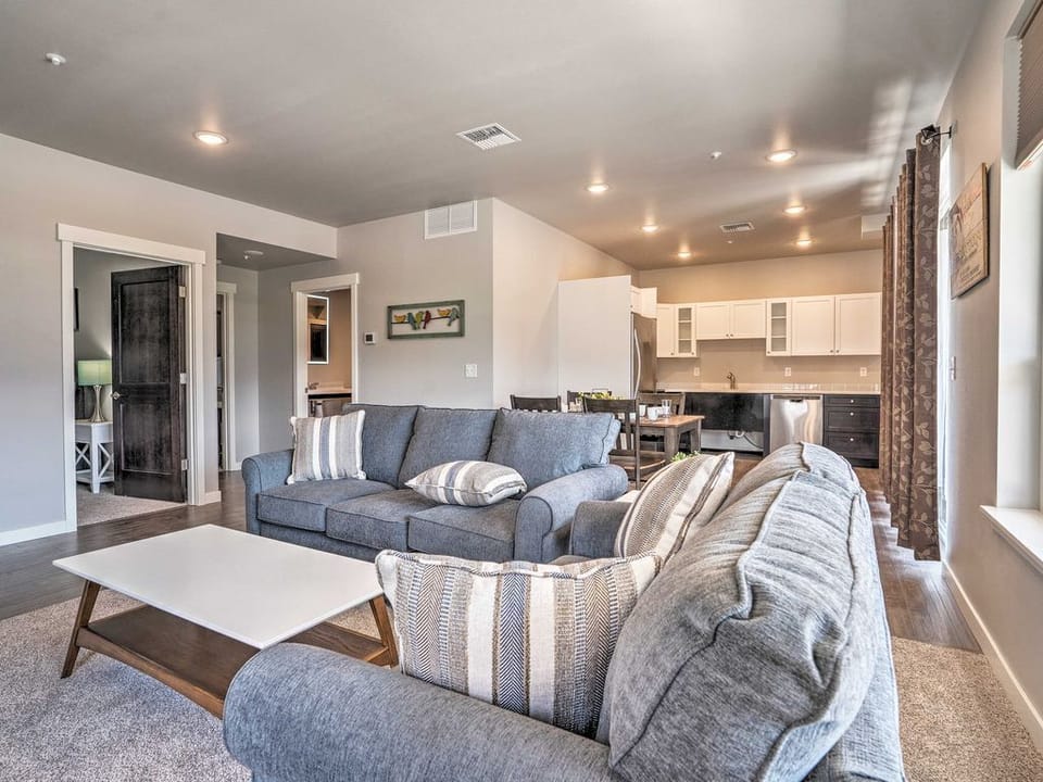 There's plenty of seating for your whole family to curl up.