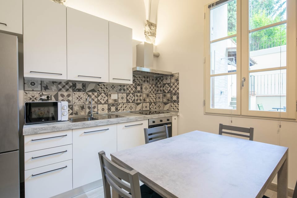 Classic Apartment | Private kitchen | Full-size fridge, oven, stovetop, coffee grinder
