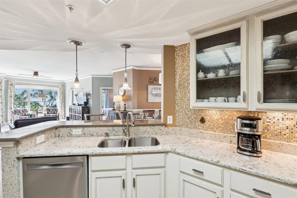 Kitchen at 6403 Hampton Place
