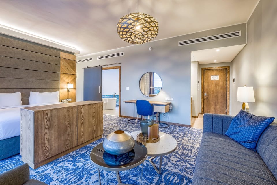 Junior Suite | 1 bedroom, premium bedding, in-room safe, desk