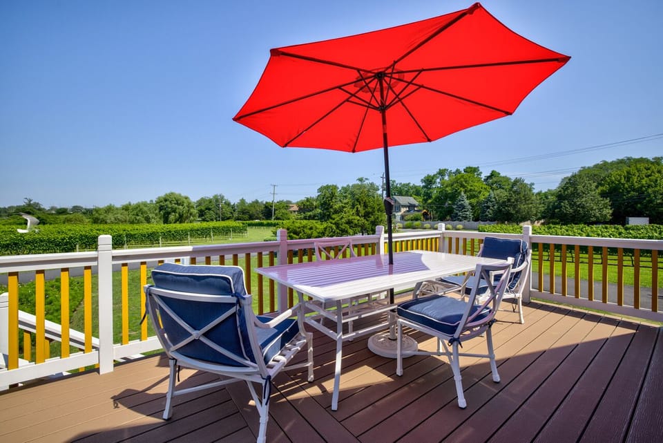 Dine outdoors!