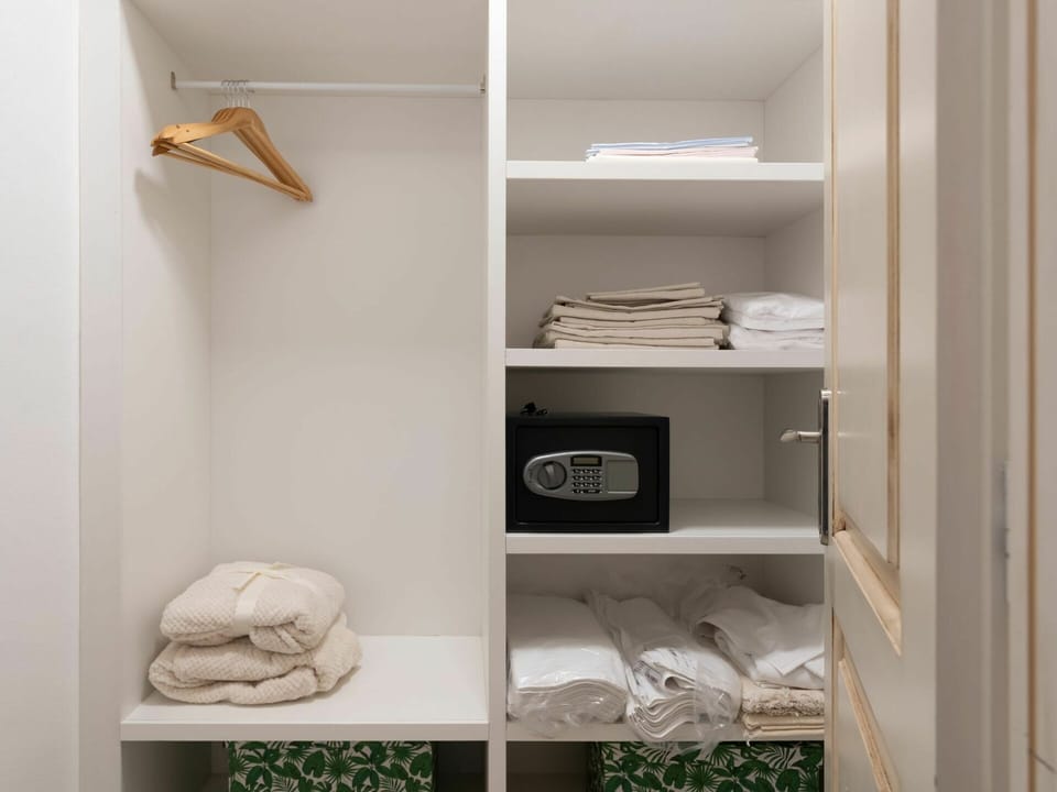 Property, Shelf, White, Product, Shelving, Wood, Interior Design, Floor, Wall