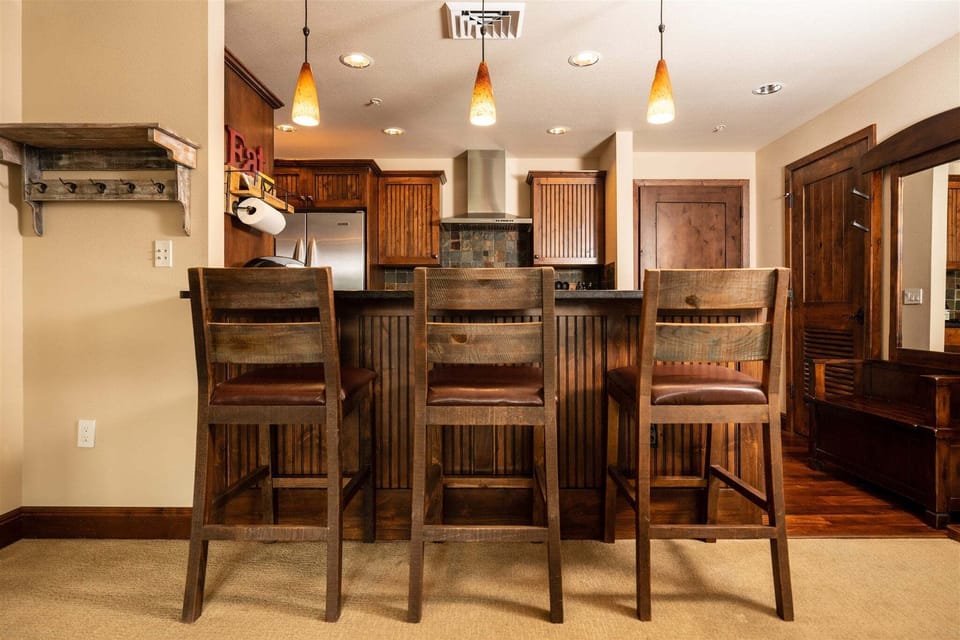 Breakfast Bar