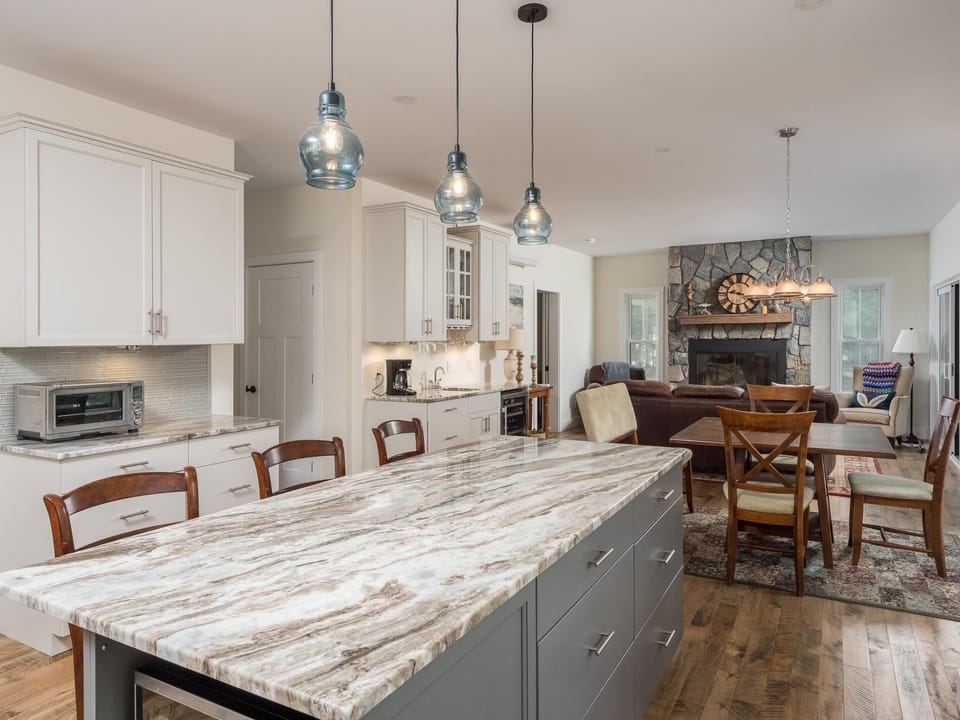 Birch St- Luxury on the Lake (162)