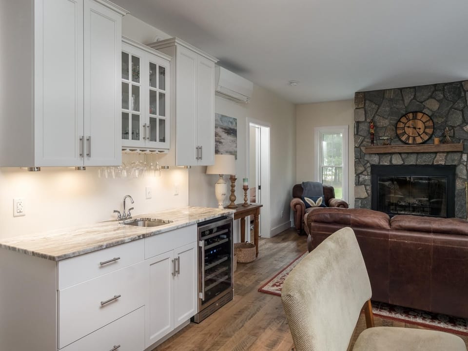 Birch St- Luxury on the Lake (166)