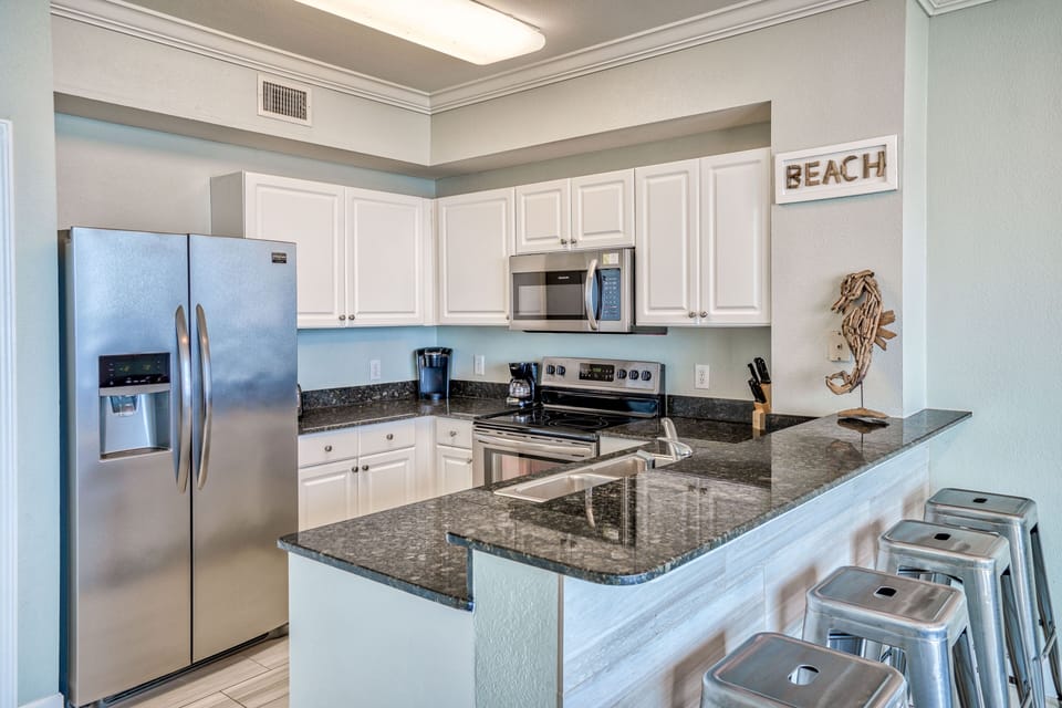 Fully equipped kitchen 